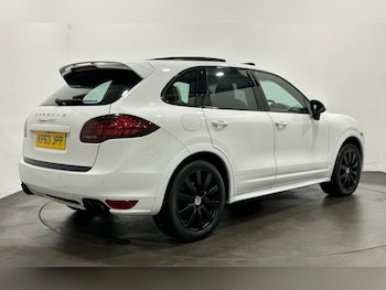 Used Porsche Cayenne 2013 for sale - 77520910: Photo