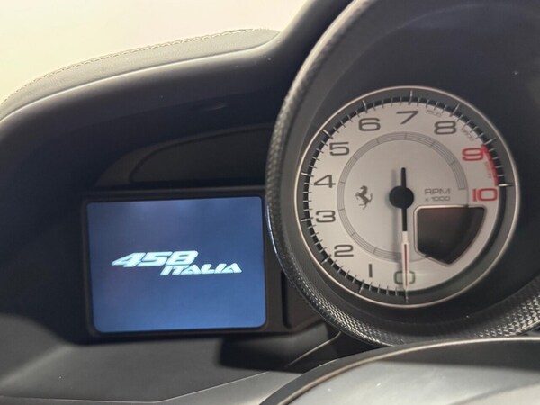 Used Ferrari 458 2011 for sale - 75359280: Photo 40