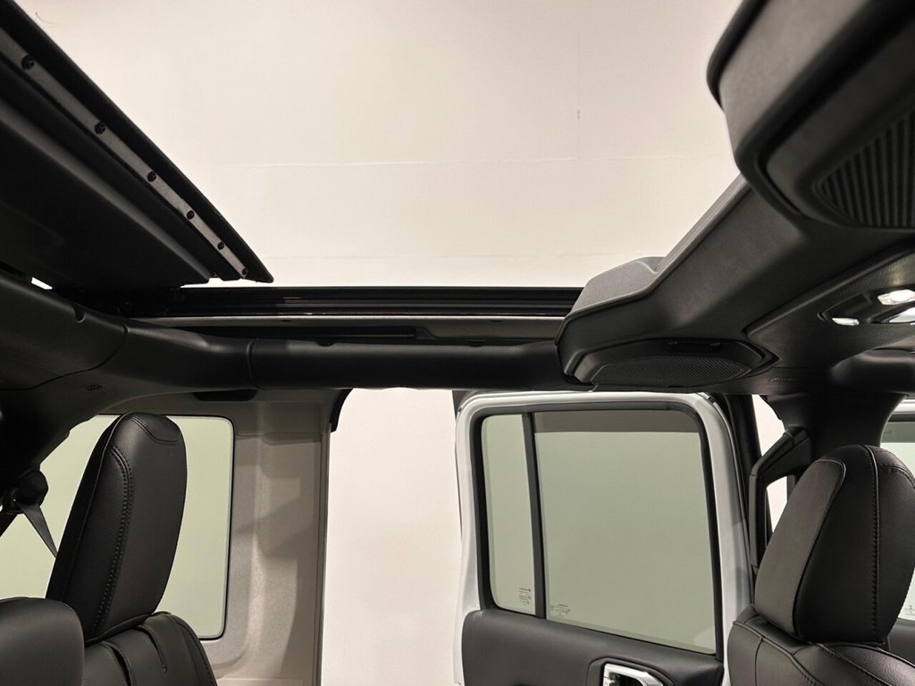 Used Jeep Wrangler 2020 for sale - 77038108: Photo 15