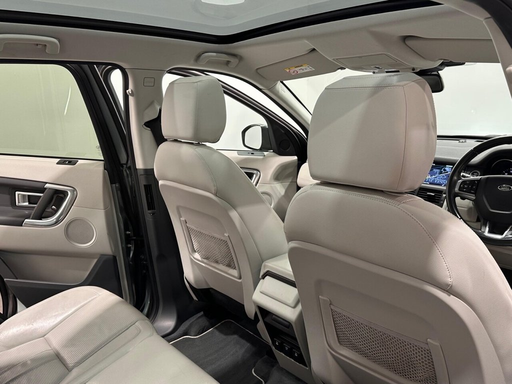 Used Land Rover Discovery Sport 2016 for sale - 77422429: Photo 12