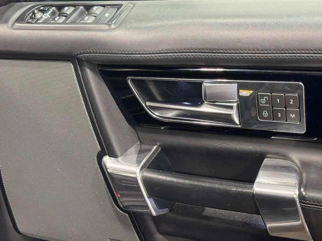 Used Land Rover Discovery 4 2016 for sale - 76304346: Photo 25