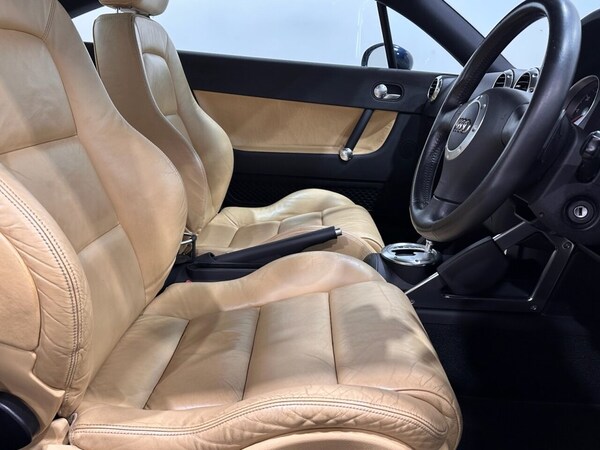 Used Audi TT 2003 for sale - 76203277: Photo 11