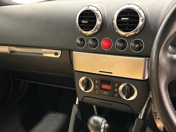 Used Audi TT 2003 for sale - 76203277: Photo 21