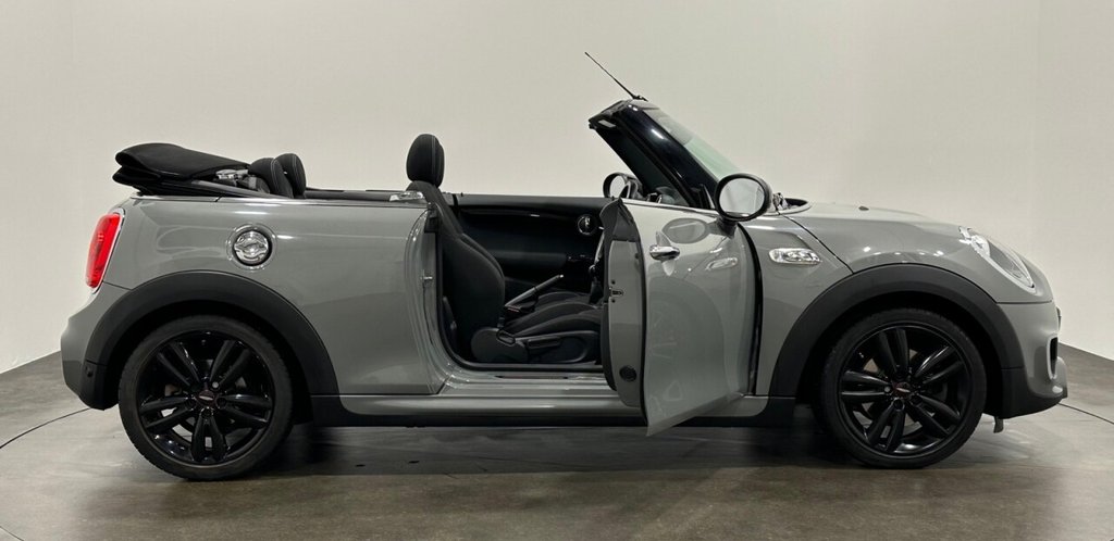 Used MINI Convertible 2017 for sale - 78219368: Photo 12