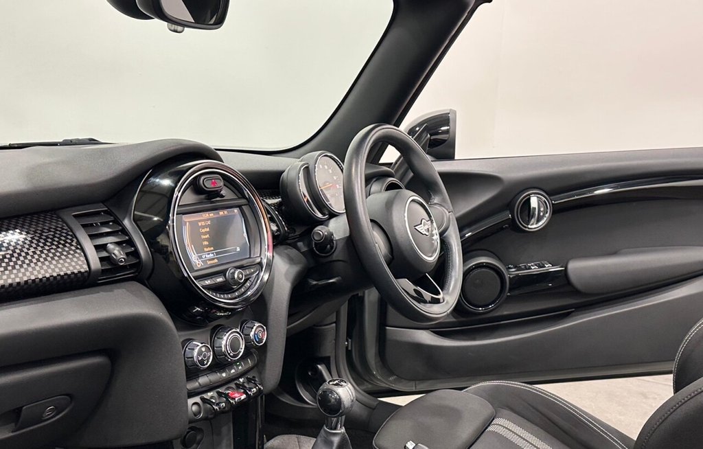 Used MINI Convertible 2017 for sale - 78219368: Photo 19