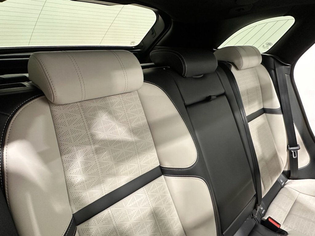 Used Land Rover Range Rover Velar 2018 for sale - 76724772: Photo 24