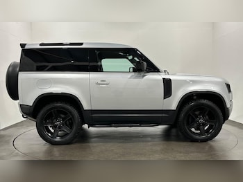 Used Land Rover Defender 2022 for sale - 78219311: Photo