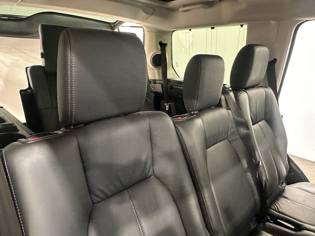 Used Land Rover Discovery 2016 for sale - 76496379: Photo 17