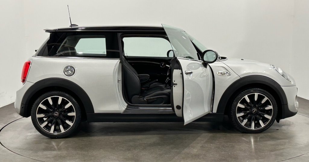 Used MINI Hatch 2020 for sale - 77672630: Photo 8