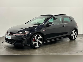 Used Volkswagen Golf 2018 for sale - 78154057: Photo