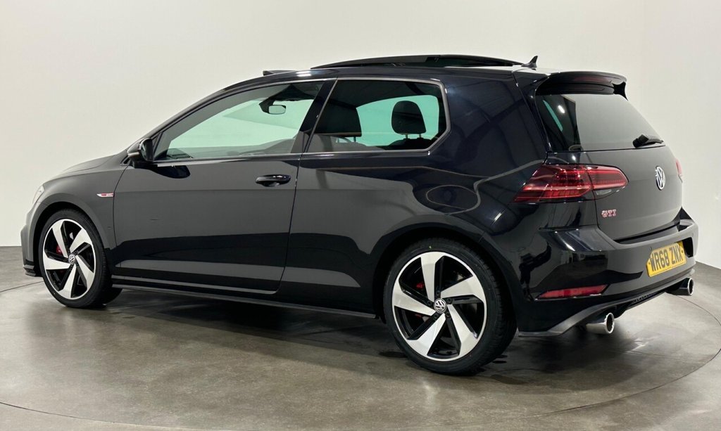 Used Volkswagen Golf 2018 for sale - 78154057: Photo 3