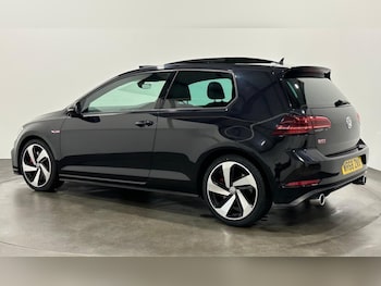 Used Volkswagen Golf 2018 for sale - 78154057: Photo