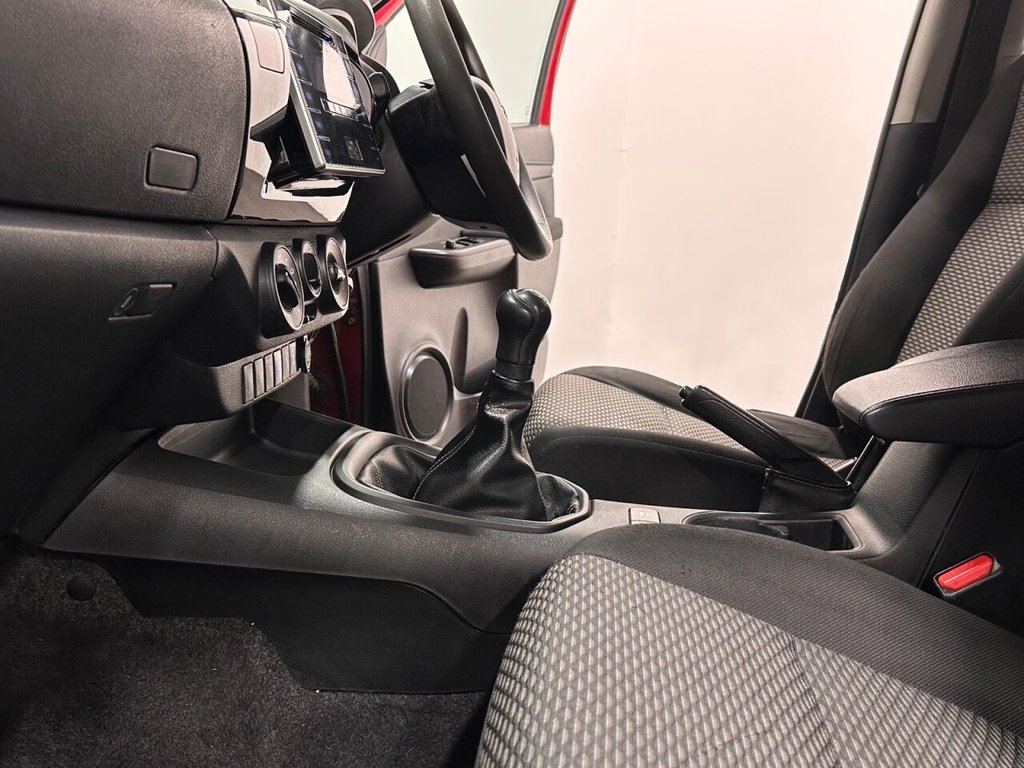 Used Toyota Hilux 2018 for sale - 77534717: Photo 18