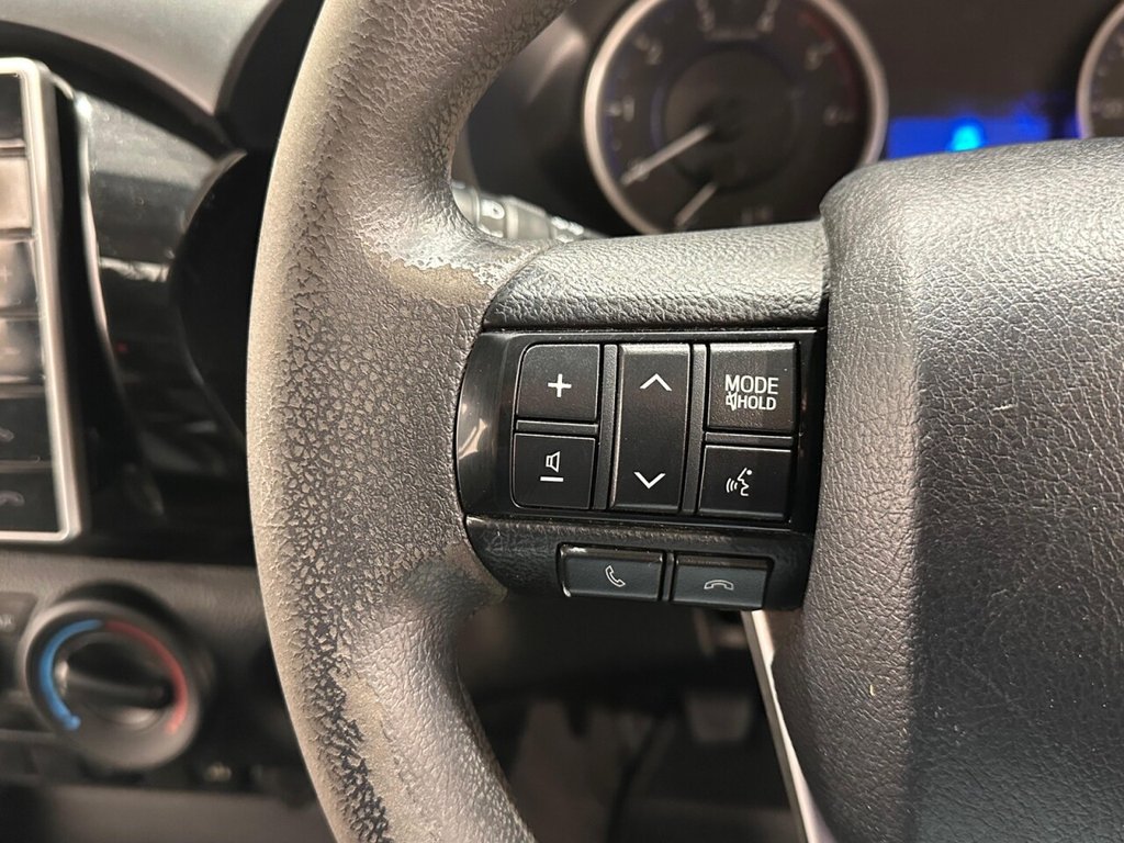 Used Toyota Hilux 2018 for sale - 77534717: Photo 21