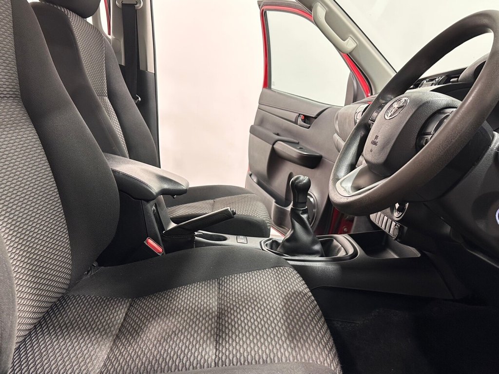 Used Toyota Hilux 2018 for sale - 77534717: Photo 23