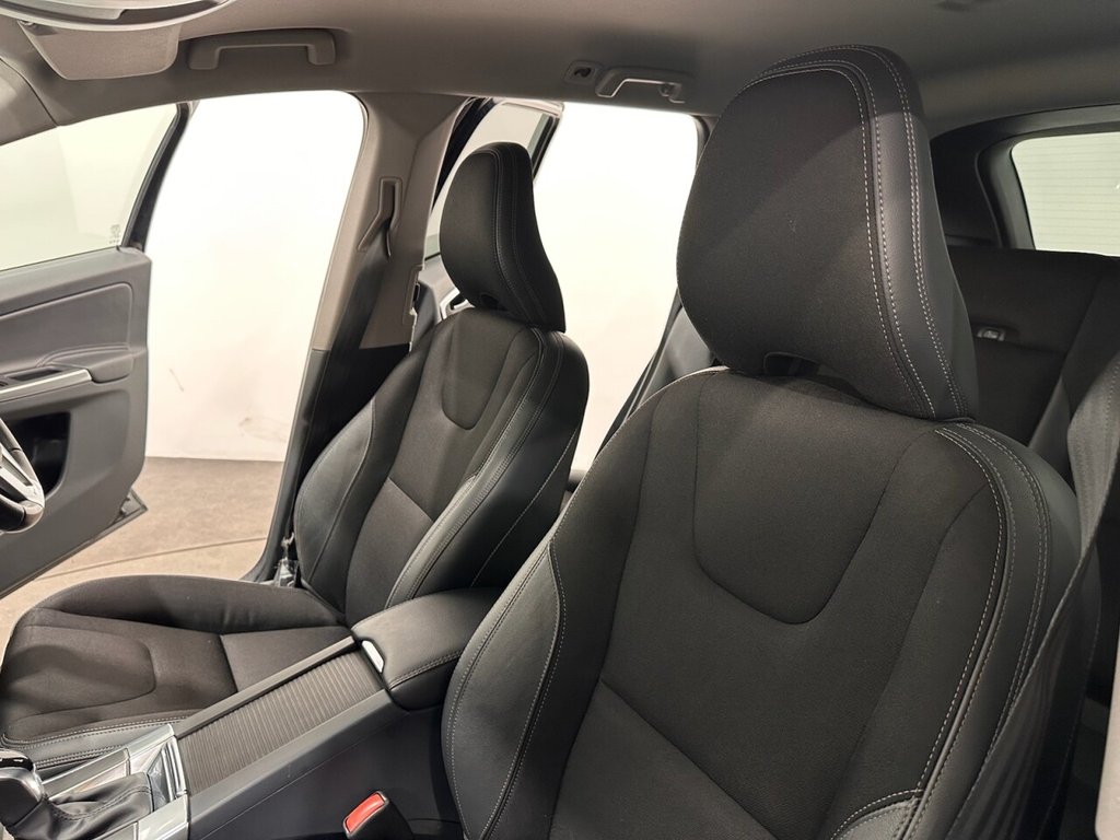 Used Volvo XC60 2015 for sale - 77546852: Photo 21