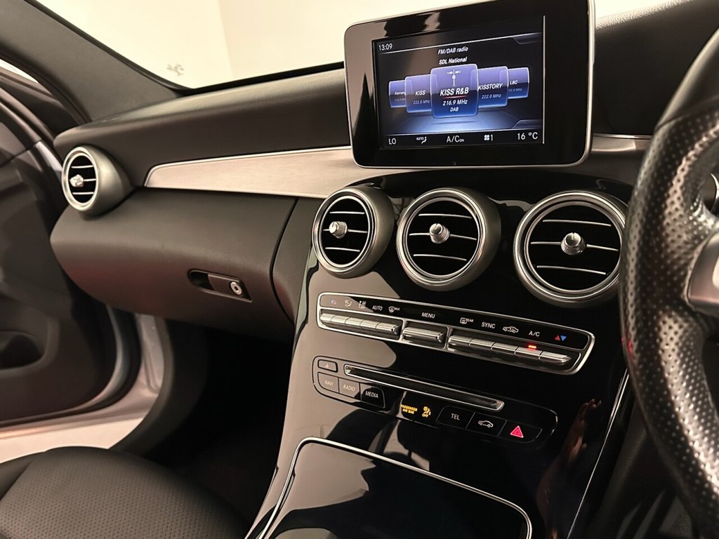 Used Mercedes-Benz C Class 2015 for sale - 76068687: Photo 11
