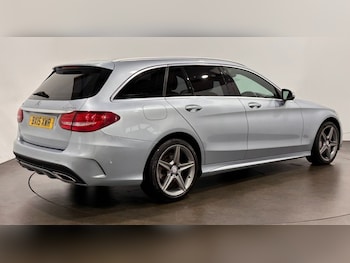 Used Mercedes-Benz C Class 2015 for sale - 76068687: Photo