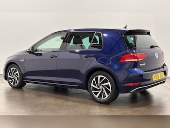 Used Volkswagen Golf 2019 for sale - 76163522: Photo