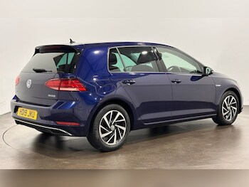 Used Volkswagen Golf 2019 for sale - 76163522: Photo