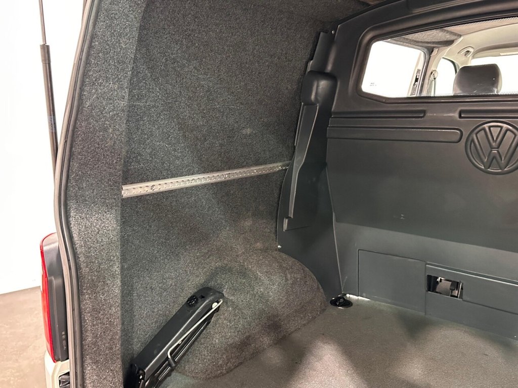 Used Volkswagen Transporter 2017 for sale - 76751148: Photo 29