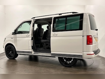 Used Volkswagen Transporter 2017 for sale - 76751148: Photo