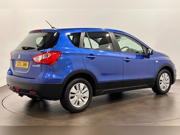 Used Suzuki SX4 S-Cross 2015 for sale - 76235880: Photo 4