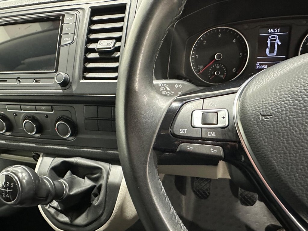 Used Volkswagen Transporter 2019 for sale - 77792010: Photo 24