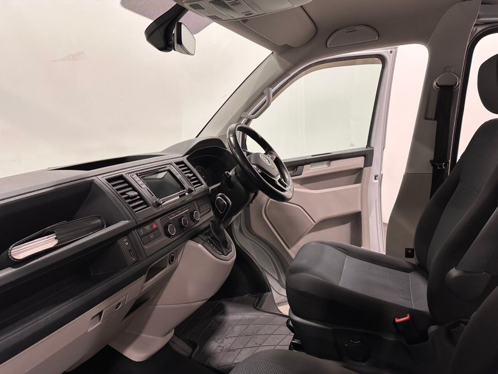 Used Volkswagen Transporter 2018 for sale - 76724745: Photo 10