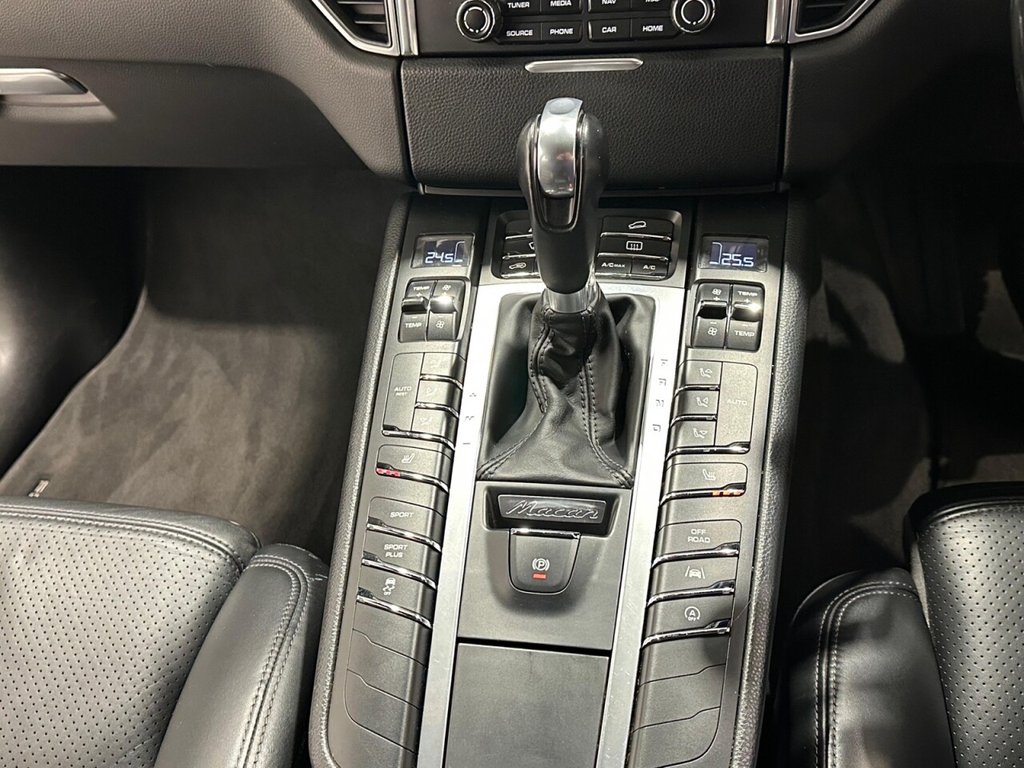 Used Porsche Macan 2017 for sale - 78017764: Photo 16