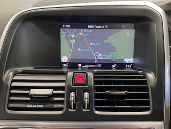 Used Volvo XC60 2017 for sale - 78413874: Photo