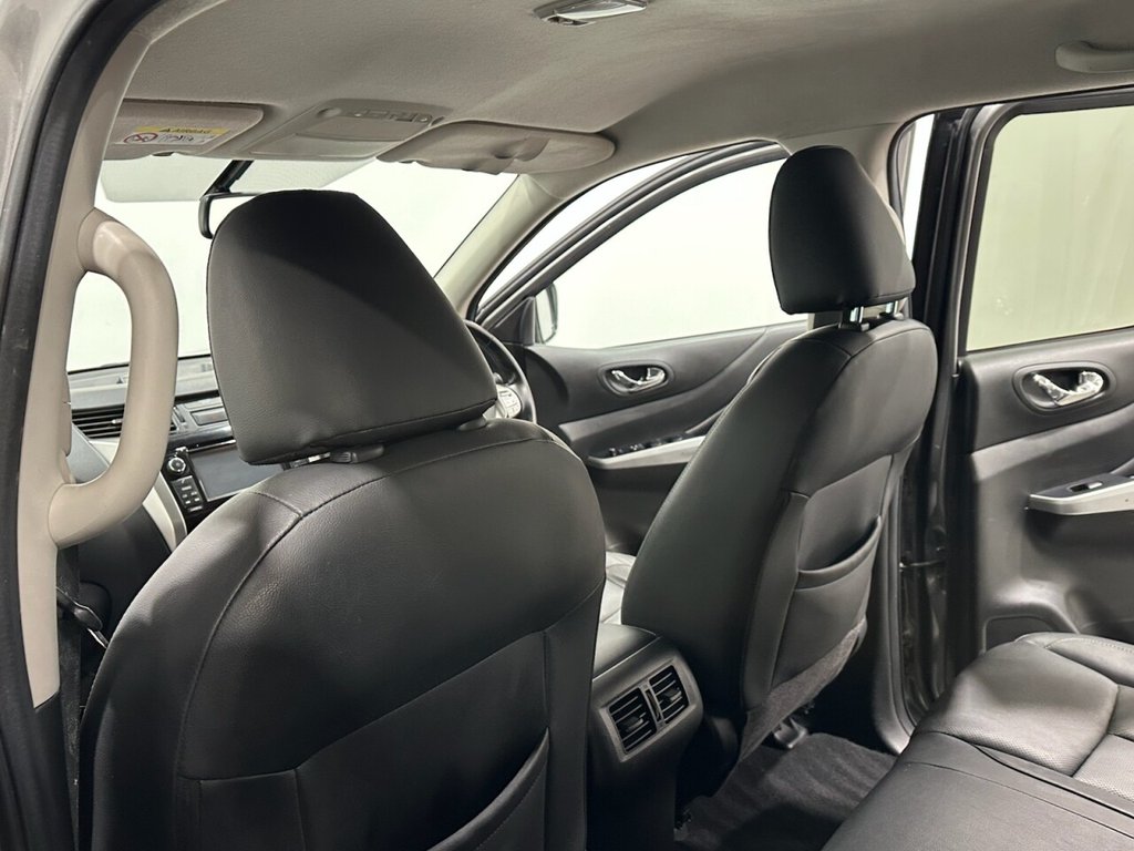 Used Nissan Navara 2018 for sale - 78074205: Photo 18