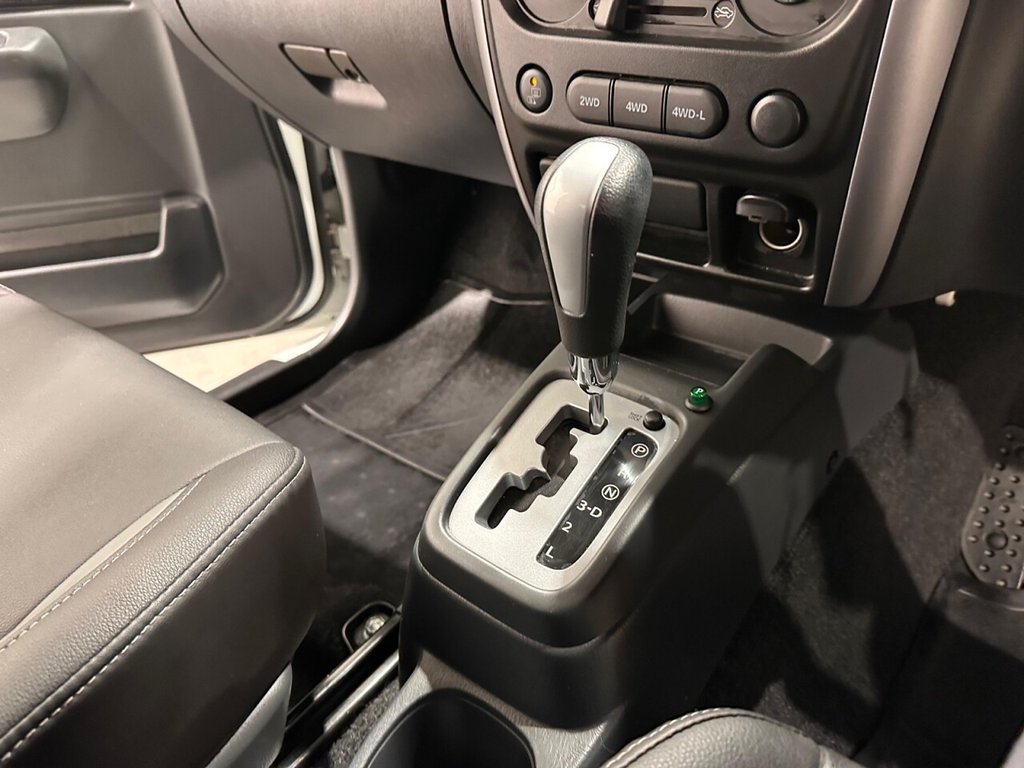 Used Suzuki Jimny 2017 for sale - 77133700: Photo 11