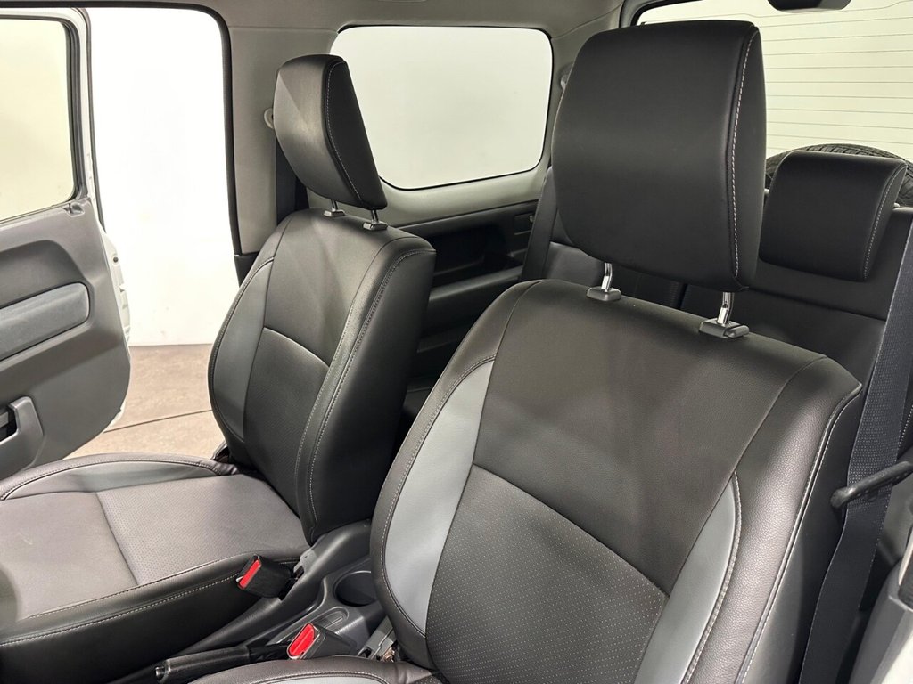 Used Suzuki Jimny 2017 for sale - 77133700: Photo 12