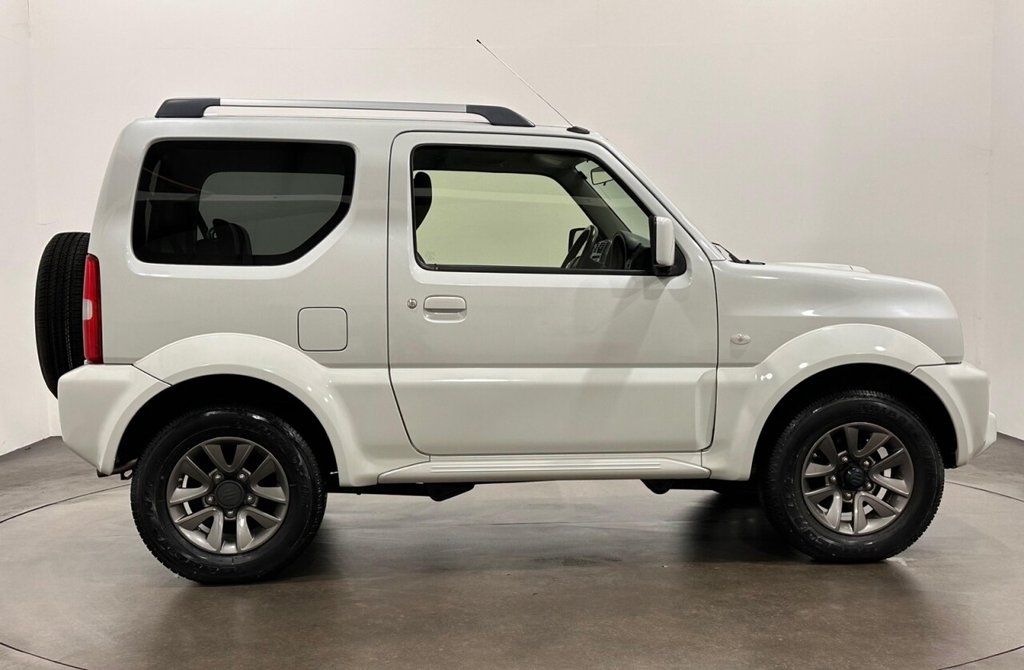 Used Suzuki Jimny 2017 for sale - 77133700: Photo 17