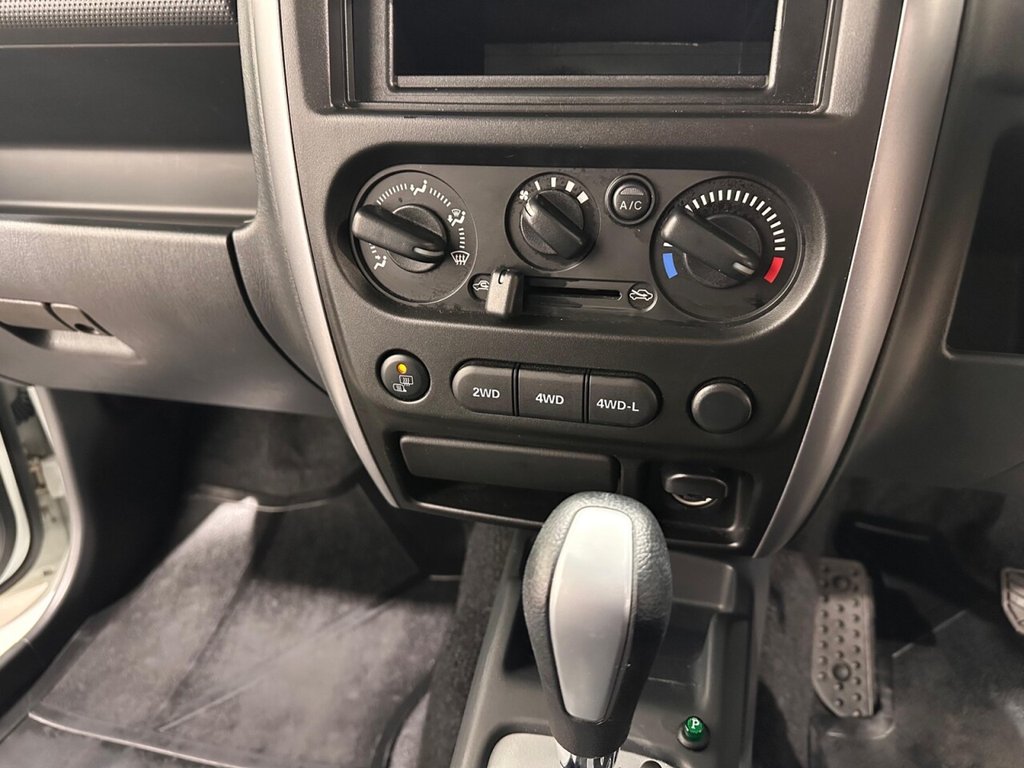 Used Suzuki Jimny 2017 for sale - 77133700: Photo 8