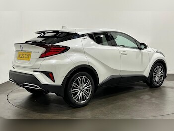 Used Toyota C-HR 2022 for sale - 77991403: Photo