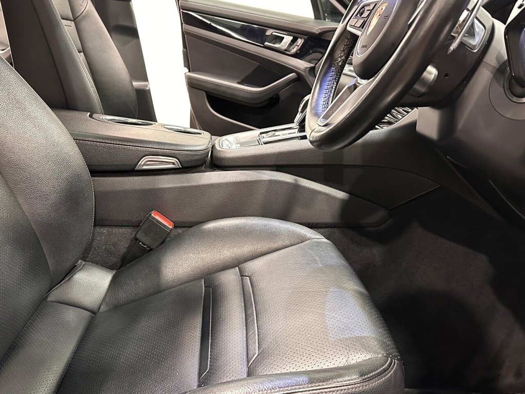 Used Porsche Panamera 2020 for sale - 76520541: Photo 10