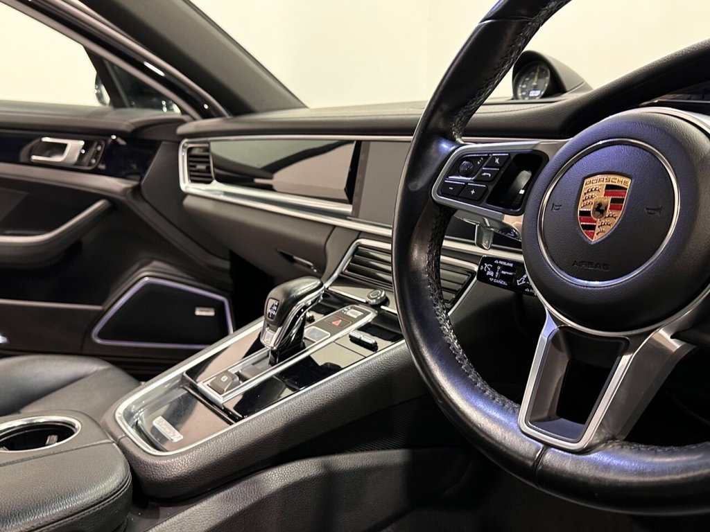 Used Porsche Panamera 2020 for sale - 76520541: Photo 11