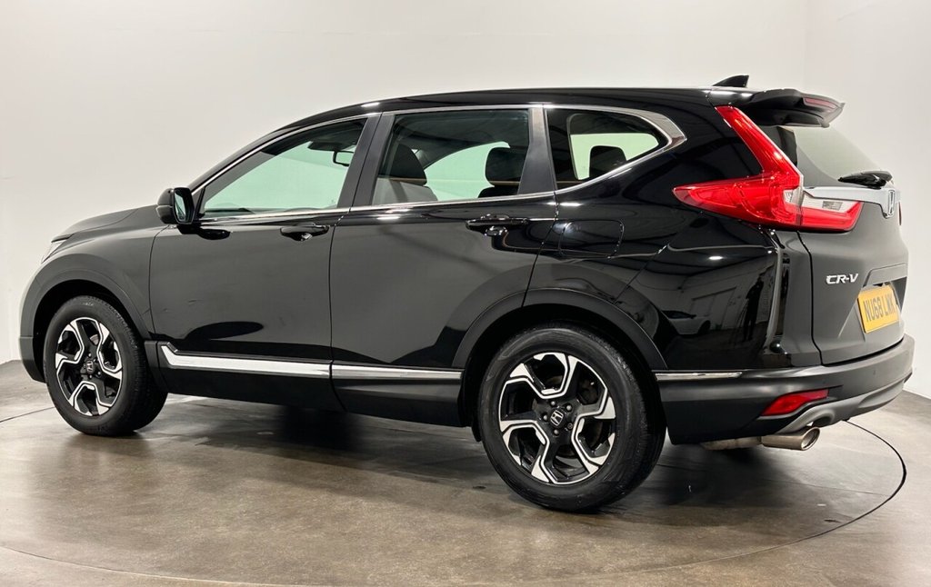 Used Honda CR-V 2018 for sale - 77200208: Photo 3