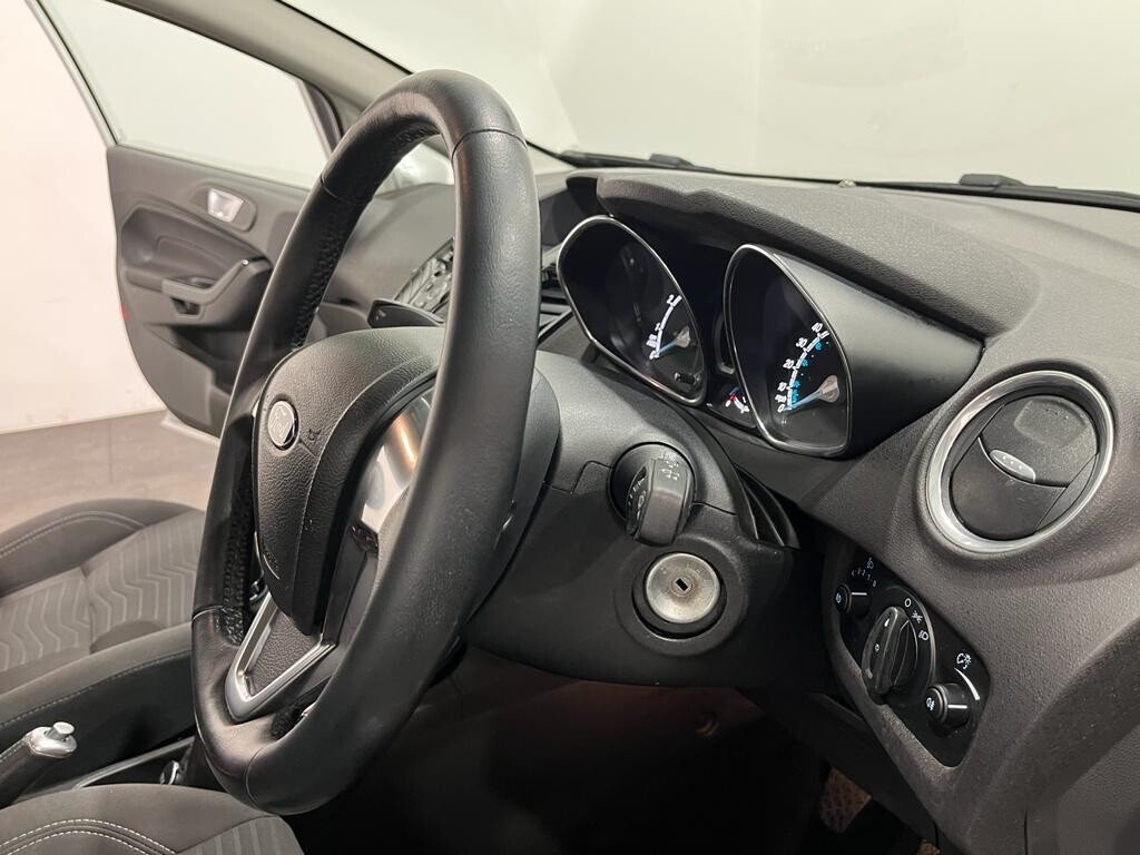 Used Ford Fiesta 2016 for sale - 77904609: Photo 5