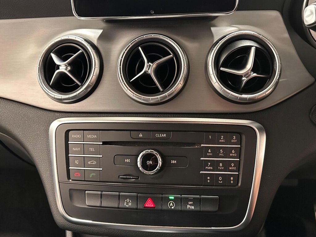 Used Mercedes-Benz CLA 2015 for sale - 76510019: Photo 19