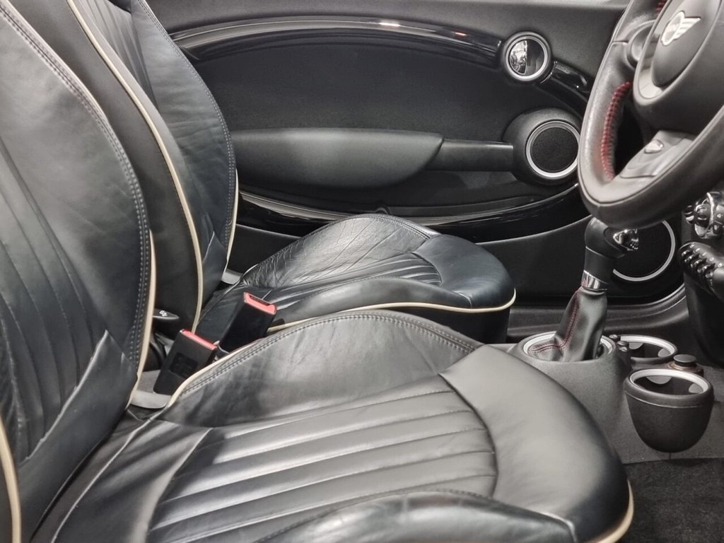 Used MINI Convertible 2012 for sale - 77463515: Photo 15