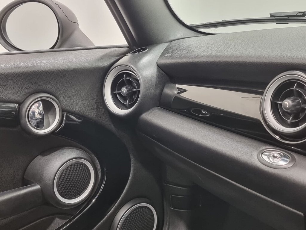 Used MINI Convertible 2012 for sale - 77463515: Photo 18