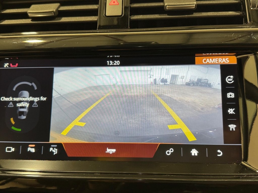 Used Land Rover Discovery 2018 for sale - 76546915: Photo 12