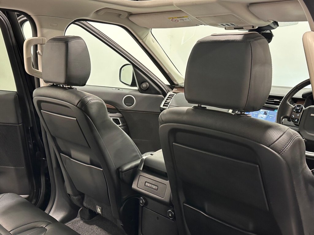 Used Land Rover Discovery 2018 for sale - 76909968: Photo 30