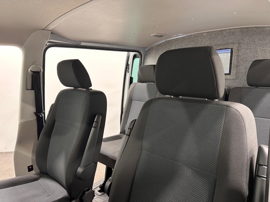 Used Volkswagen Transporter 2018 for sale - 77779837: Photo 15