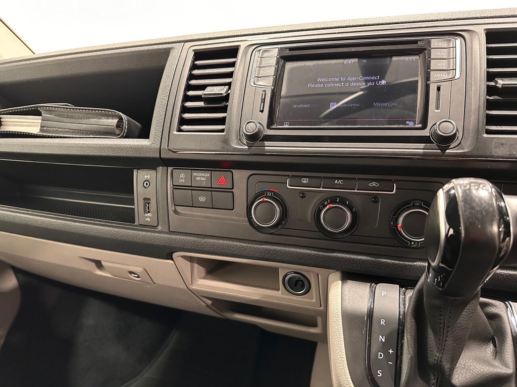 Used Volkswagen Transporter 2018 for sale - 77779837: Photo 18