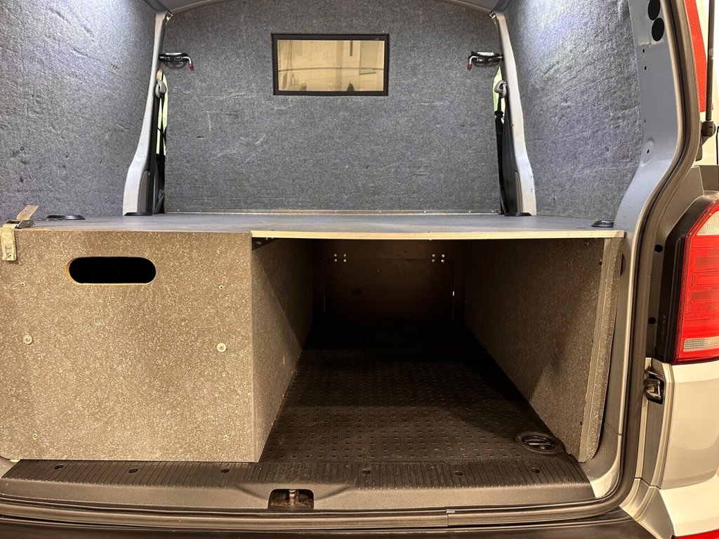 Used Volkswagen Transporter 2018 for sale - 77779837: Photo 34