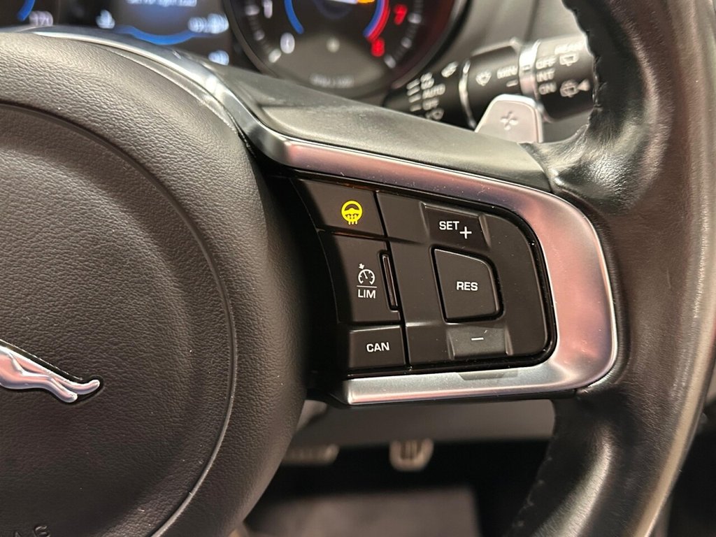 Used Jaguar F-Pace 2016 for sale - 77507431: Photo 33